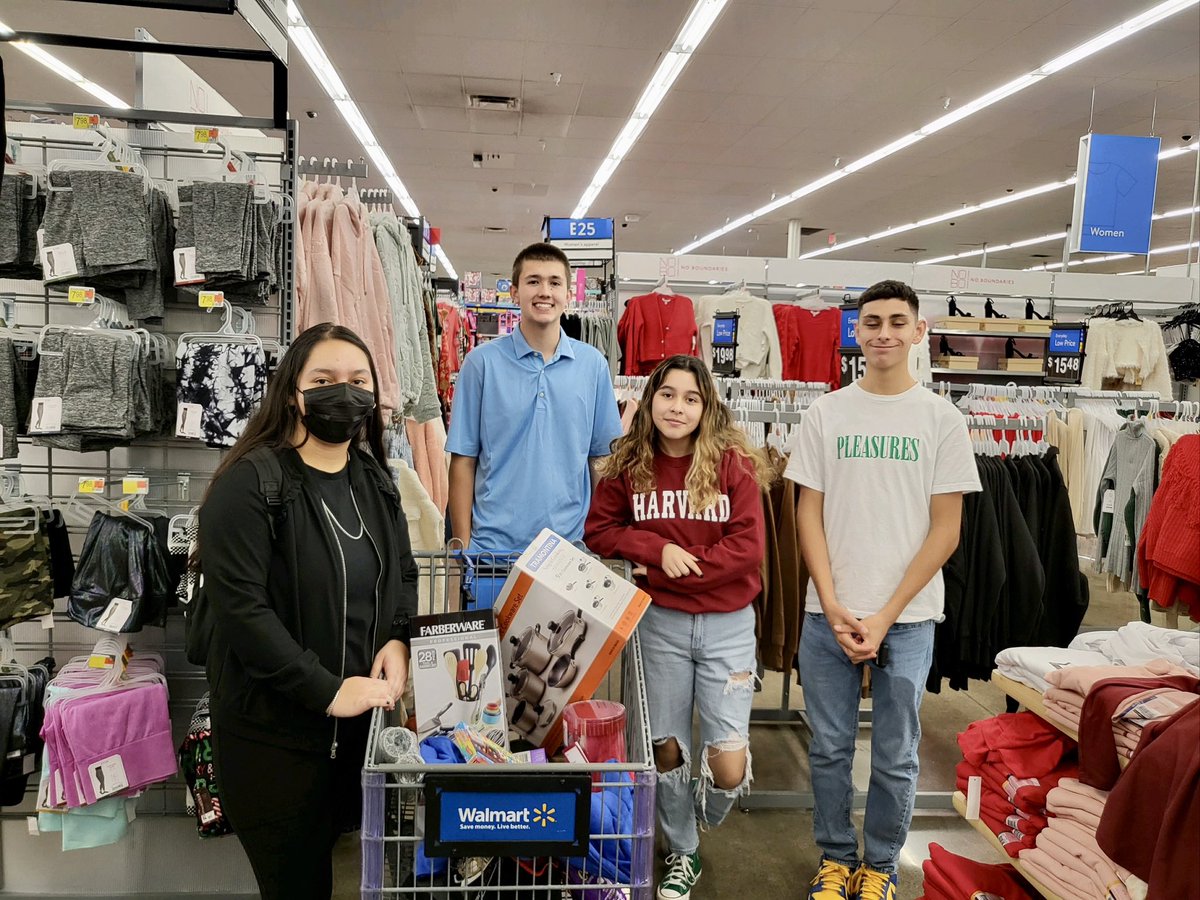 GlendaleMYAC's tweet photo. We recently went shopping and wrapped gifts for the two families we sponsored in this year’s @GlendaleAZ #AdoptAFamily program! #Christmas #Community #SeasonOfGiving https://t.co/AssNO17Lv5
