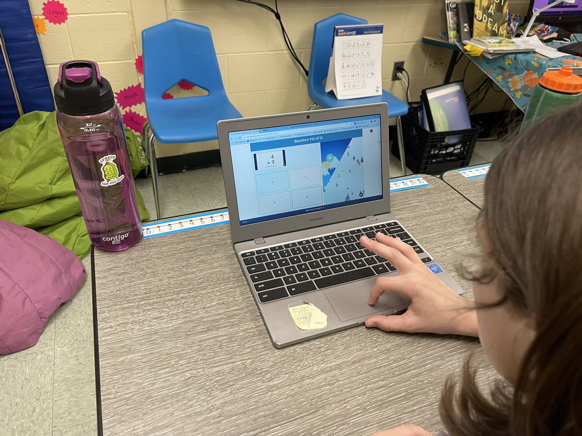 jacwillie's tweet photo. It’s officially the holiday season!!! We practiced our 8 times tables on @nearpod playing Time to Climb. It’s our favorite!!
#lehsd #fperocks #edutwitter #nearpod #timetoclimb https://t.co/Xm76rOPuff