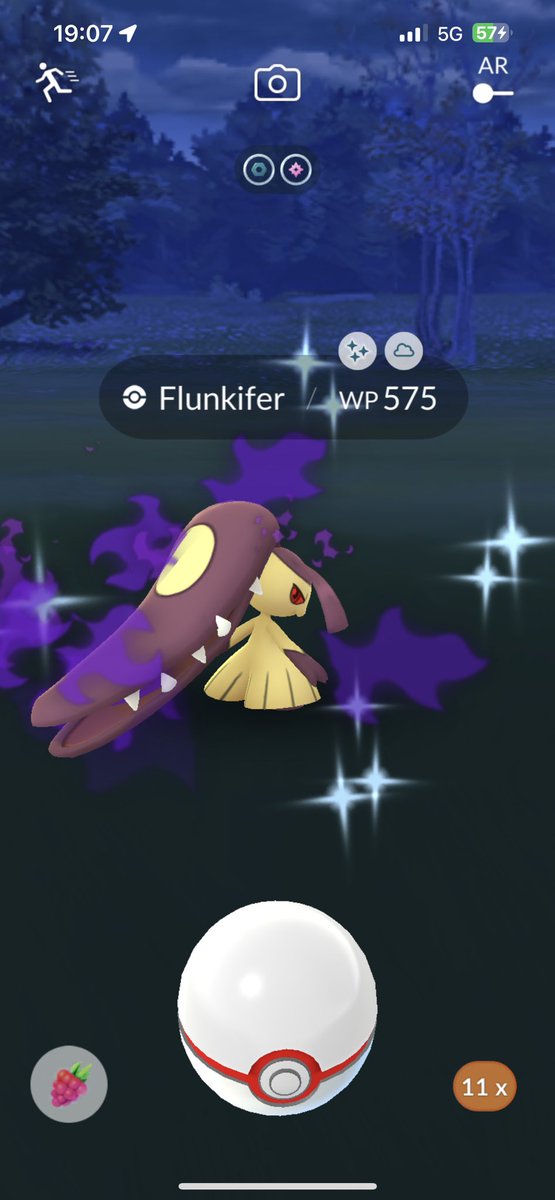 Trissi232 tweet media