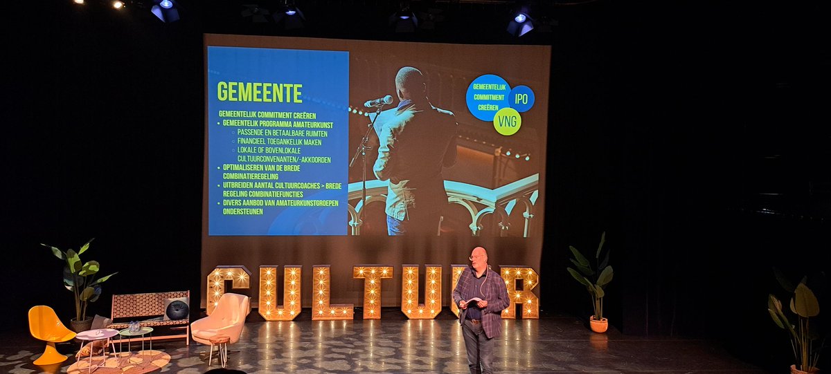 Sterk pleidooi vandaag door Johan Boonekamp tijdens Gelders Cultuursymposium voor samenhangend beleid door "één overheid" in toekomst geven aan amateurkunsten in Nederland. Onderschrijf ik van harte. <a href="/provgelderland/">Provincie Gelderland</a> @CultuurOost <a href="/provzeeland/">Provincie Zeeland</a> <a href="/IPO_Provincies/">IPO</a> <a href="/LKCA_/">LKCA | Samen werken aan cultuur voor iedereen</a> <a href="/VNGemeenten/">VNG</a>