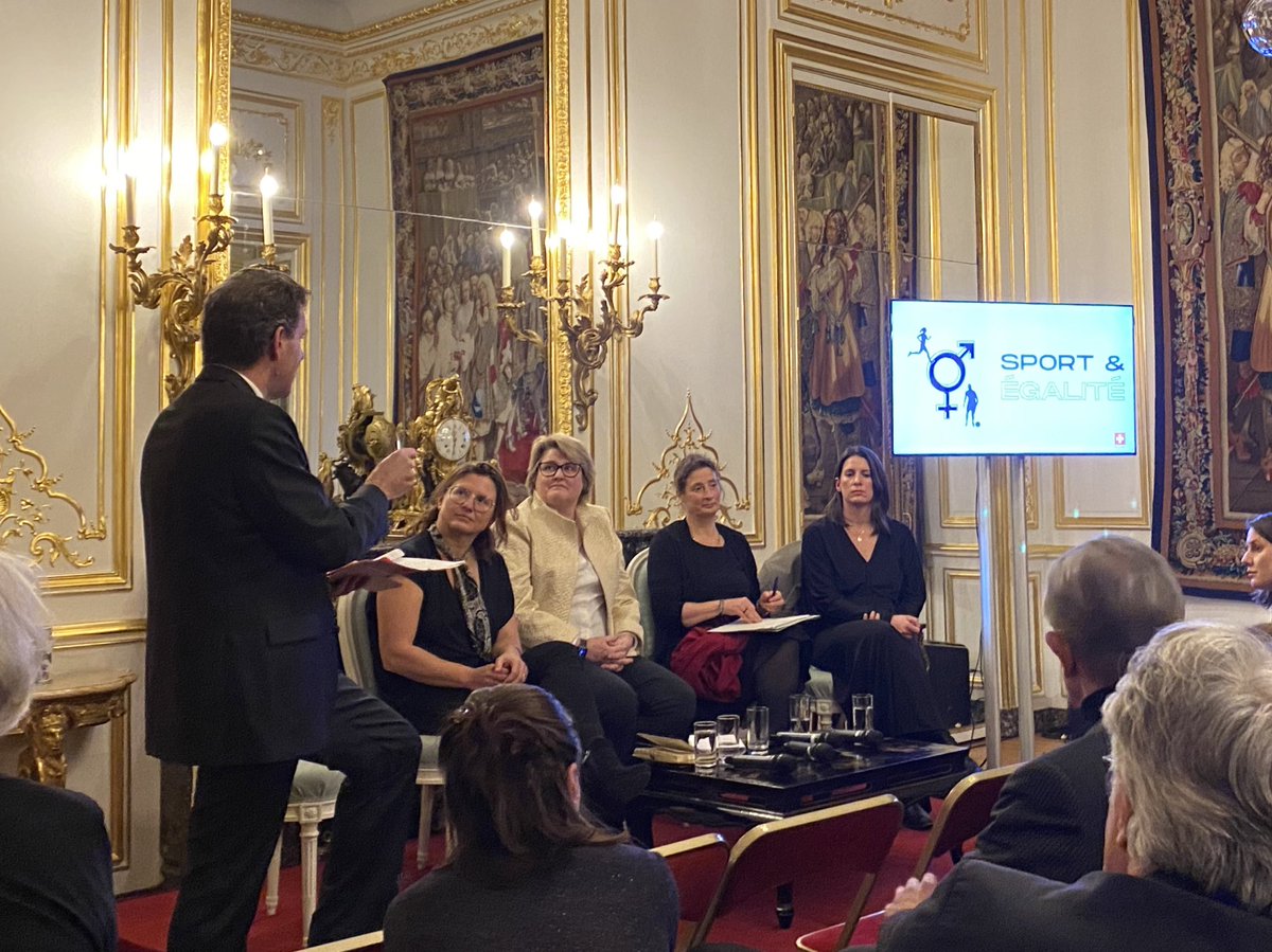 Caroline Roy (@carolineroy_) on Twitter photo Merci <a href="/AmbSuisseParis/">Ambassade de Suisse en France</a> d’avoir initié ces échanges sur la nécessité de porter collectivement l’#inclusion et l’#égalité dans le #sport.
Le #Canada 🇨🇦 est un fervent défenseur de l’#Egalitedesgenres. Les #femmes/#filles ont leur place partout, tout le temps. ⚽️🏀🤺🤽♀️
#16jours Merci <a href="/AmbSuisseParis/">Ambassade de Suisse en France</a> d’avoir initié ces échanges sur la nécessité de porter collectivement l’#inclusion et l’#égalité dans le #sport.
Le #Canada 🇨🇦 est un fervent défenseur de l’#Egalitedesgenres. Les #femmes/#filles ont leur place partout, tout le temps. ⚽️🏀🤺🤽♀️
#16jours
