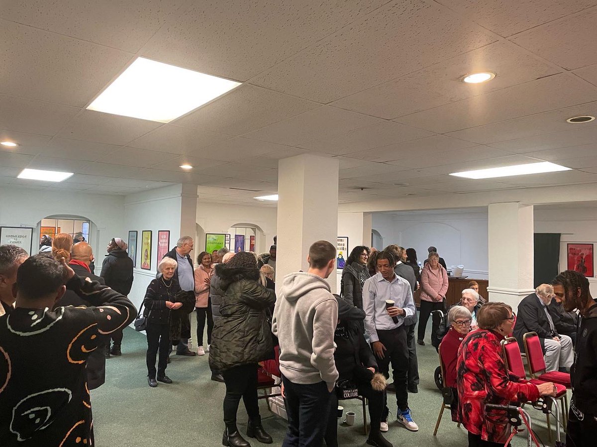 bmi1854's tweet photo. #grandbabs exhibition gala opening in full swing this evening. A wonderful exhibition of work between senior citizens and young people of Birmingham. The exhibition is open from Fri 2nd dec. #exhibition #artists #youngandolder #birmingham https://t.co/7tHCpeyMXd