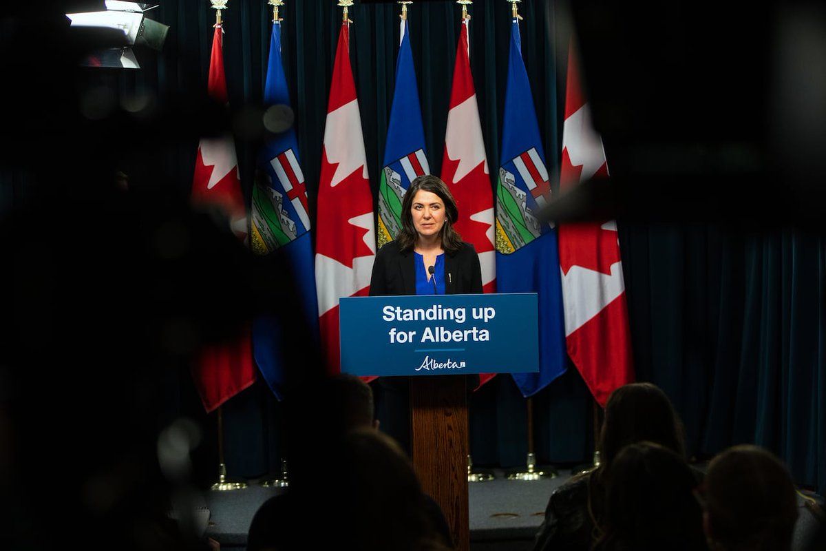 WesternStd's tweet photo. BREAKING | Danielle Smith withdraws Sovereignty Act from second reading, brings law into effect by decree #ableg https://t.co/IZMqdMhvkC