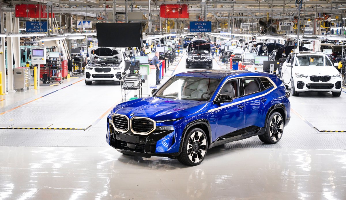 GvilleChamber's tweet photo. BMW Plant Spartanburg begins production of its first-ever high performance electric vehicle - the BMW XM! It arrives at dealerships next spring. #DrivingOurFuture #GrowingAGreaterGreenville ⚡🔌
🔹 @BMWUSA https://t.co/1xLOKdkHsP