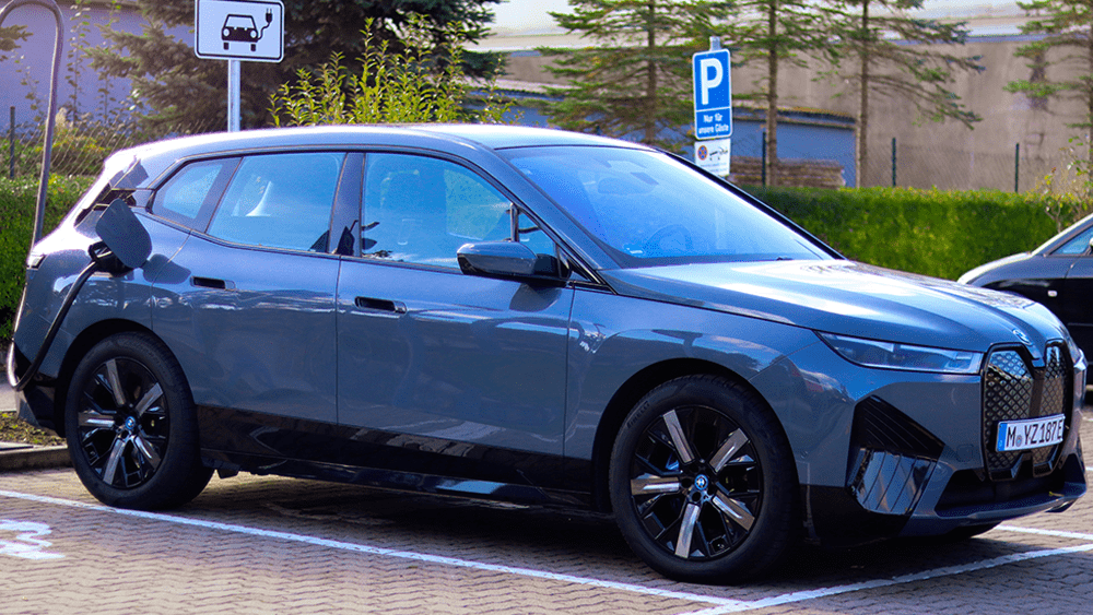 Saving_Volt's tweet photo. Hier ist die Ladekurve vom #BMW #iX. Details dazu findet ihr hier: https://t.co/4cZZDkkWFq

#Elektromobilität #Elektroauto https://t.co/81kBBrlLB5