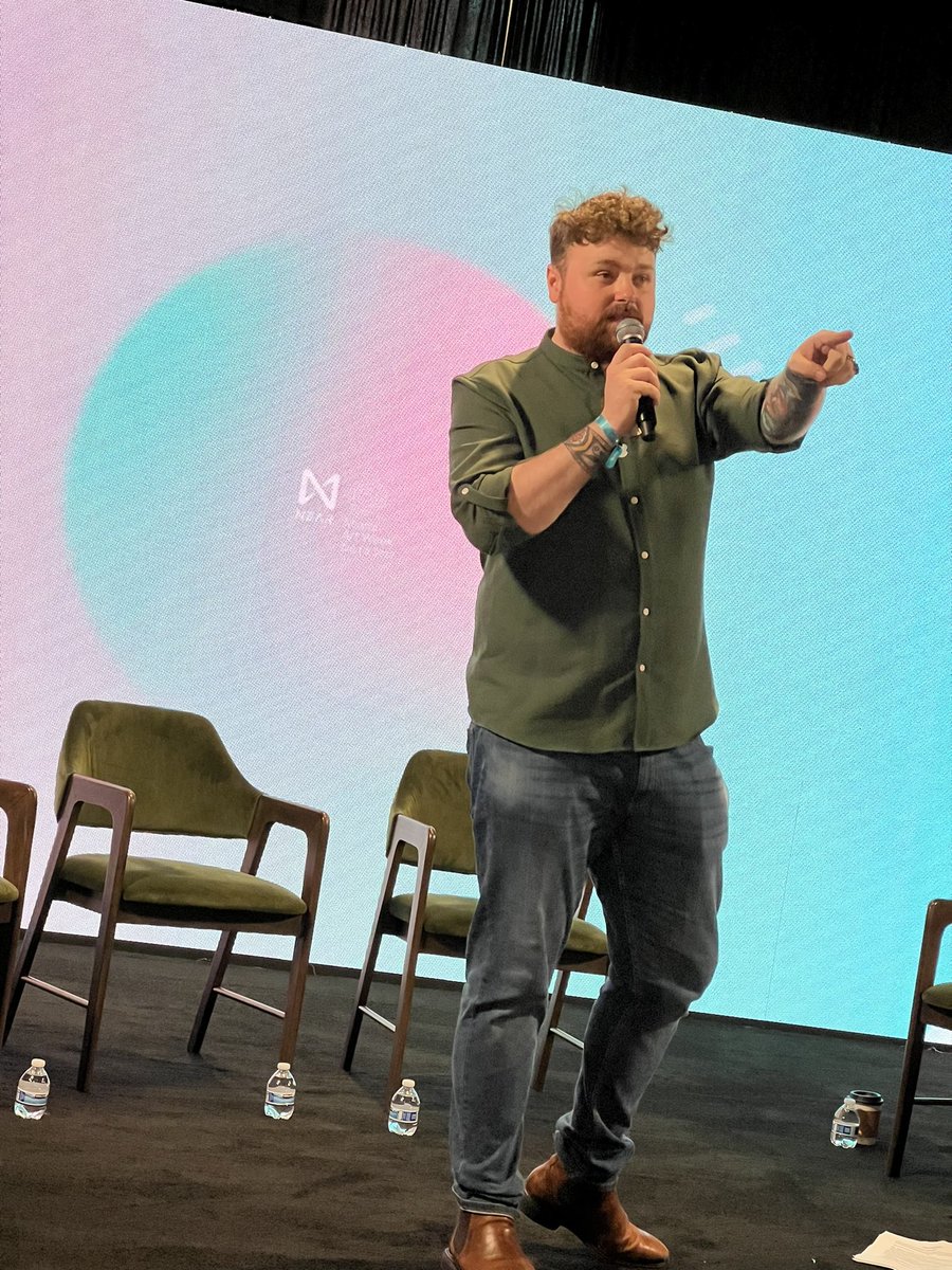 Here we GO 🙋‍♀️ Let’s start! <a href="/NEARProtocol/">NEAR Protocol</a> Miami Art Week 🔥
#NEARisNOW #NEAR