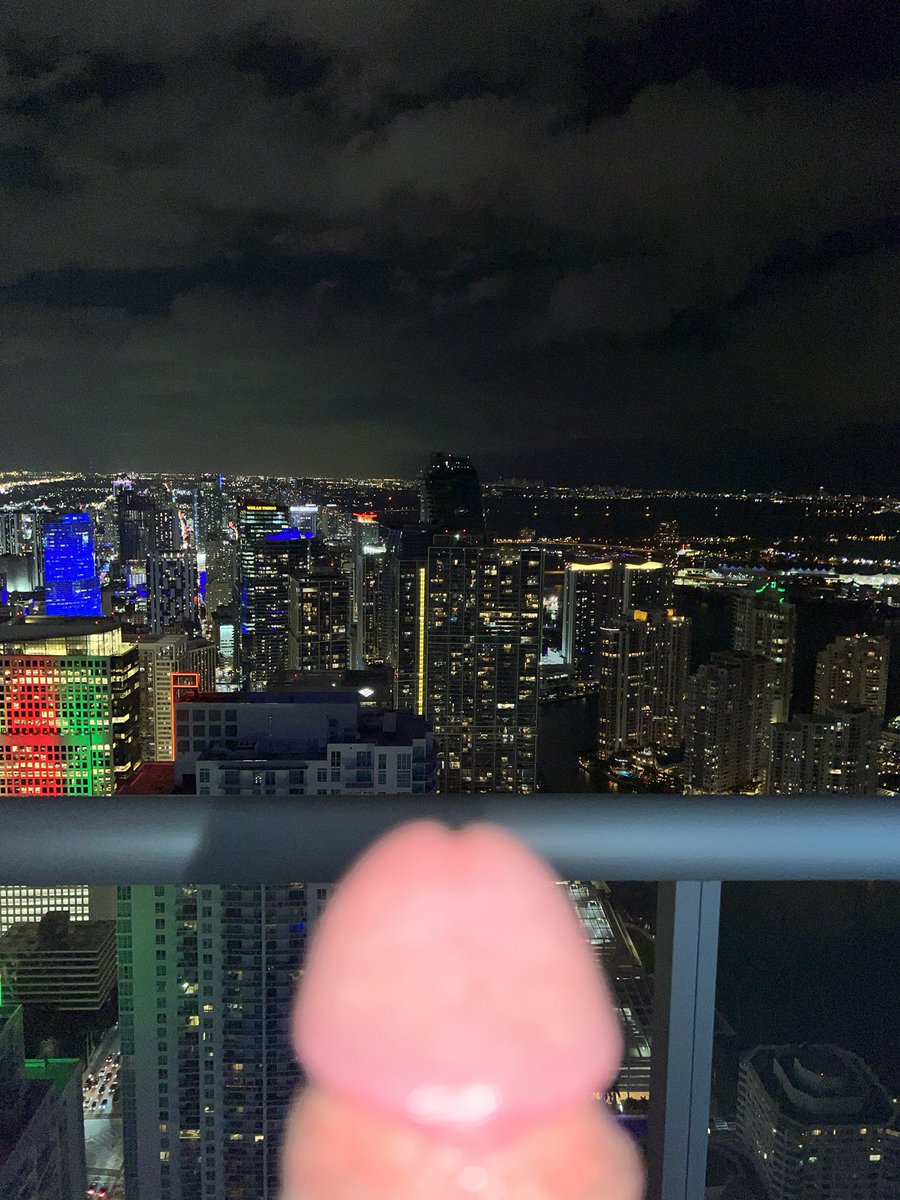 DennyDick01's tweet photo. miami view 🏙️ https://t.co/gTVAN82gAh