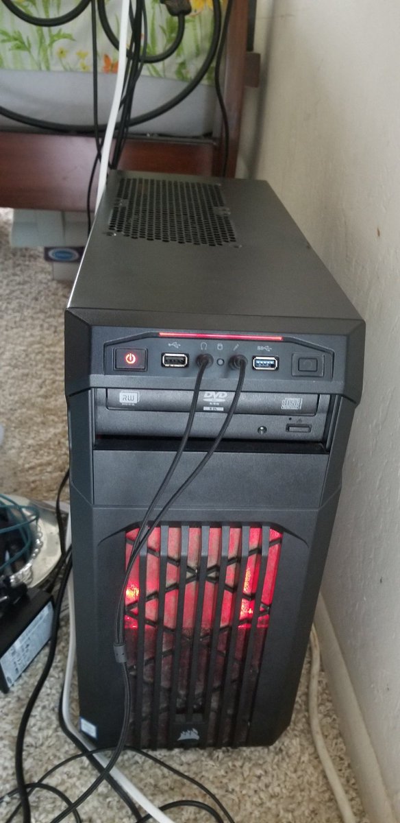hugohobb's tweet photo. My baby is back! https://t.co/UsBkL04Vz5