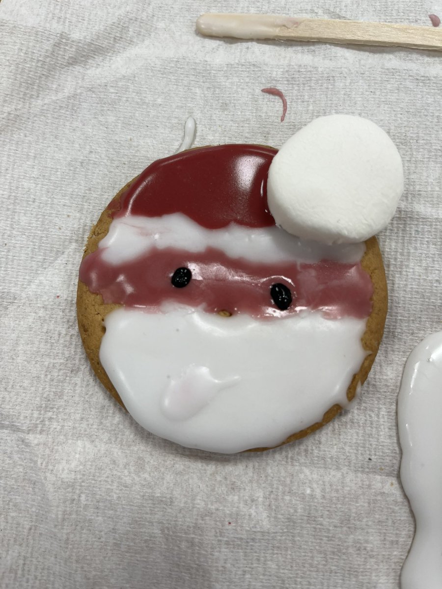 CarlySLCMacLean's tweet photo. HNCA relaxing and enjoying Xmas activities. Making biscuits and crackers along to some Xmas music 🎶🎤🎼🎹The learning is in the process not the end result! The students had some interesting end results! #keeplaughing #havingfun @SLC_ELC @Angela_R_ELC https://t.co/7QctbniQIp