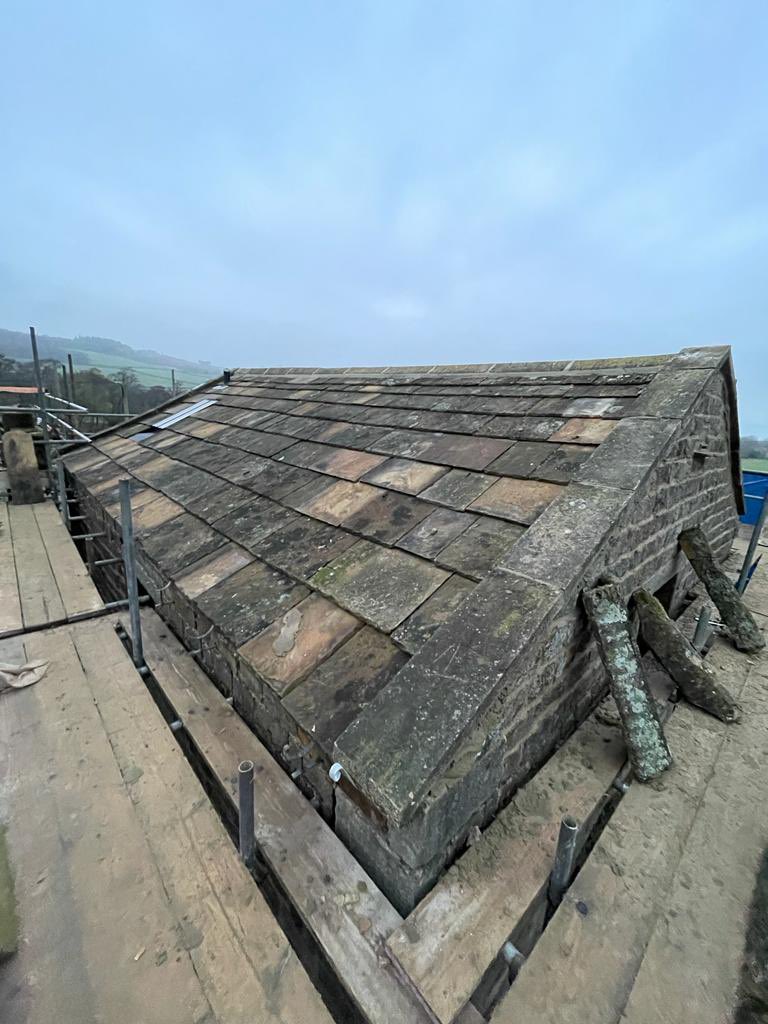 mandsroofers's tweet photo. Works progressing well in Darley this week.
#roofers #roofingcontractors #yorkshire https://t.co/Pgn7qVVreZ