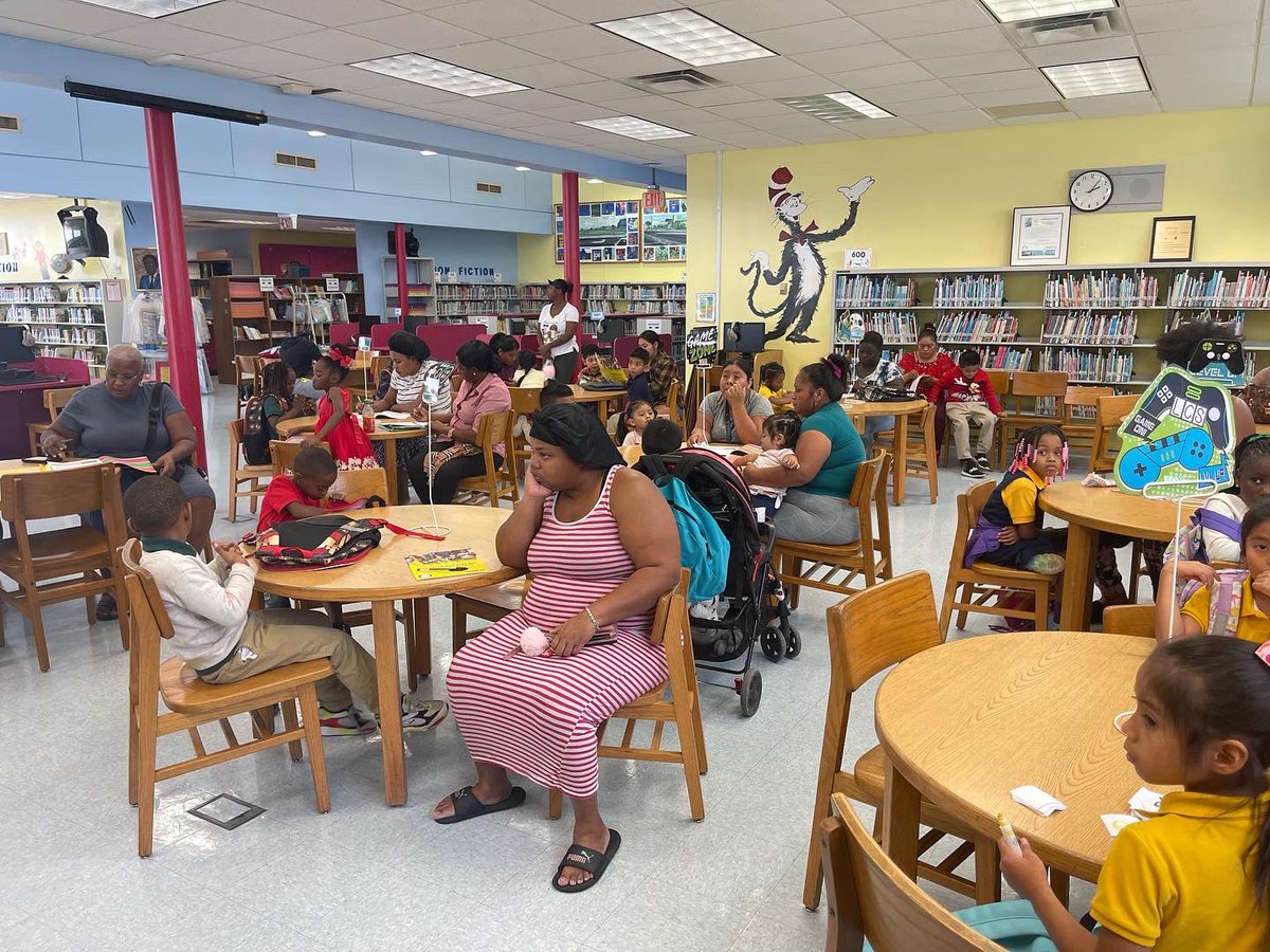 LCSjaguars's tweet photo. Futurebound Miami Meeting for our Kindergarten students #mdcps #mdcpssouth #futureboundmiami #edfed #catalystmiami @mdcpssouth @edfedcu @catalystmiami @futureboundmia @SuptDotres https://t.co/yDfbE9qISw