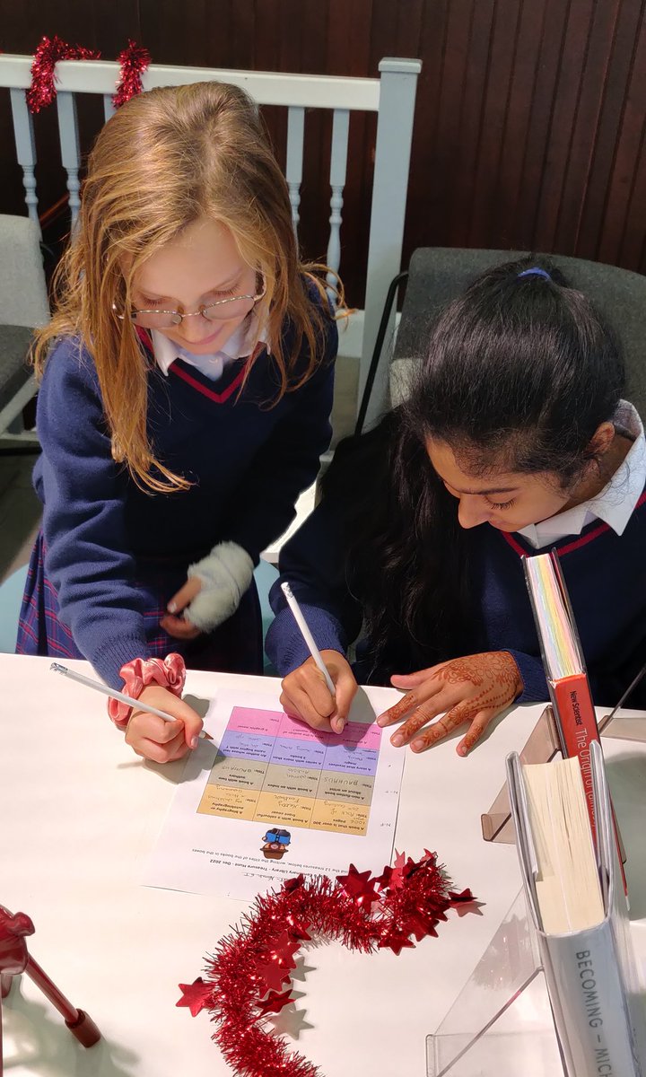 NWC_Library's tweet photo. Some more fun book searches today as another year 6 class visited the senior library for their library induction 🎉

📚Students searched the library for resources, including fiction, nonfiction, dictionaries, graphic novels and manga 
#Year6 #LibraryInduction #LibraryLessons https://t.co/dJPCHFRpxn