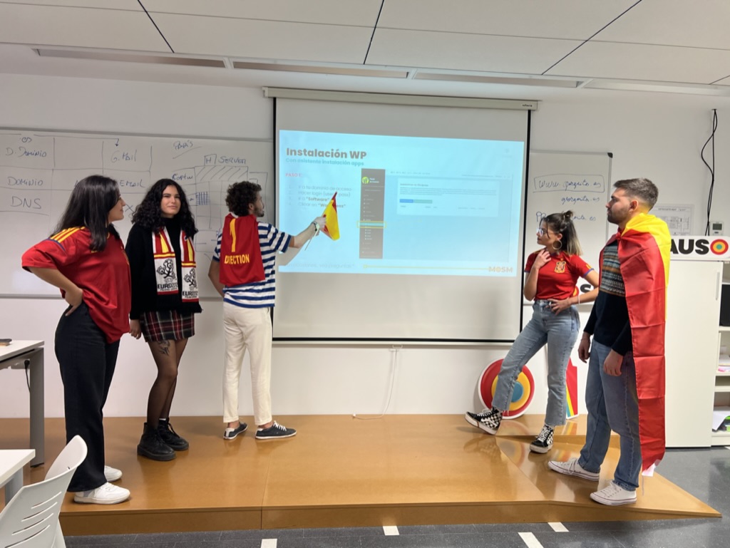 MasterMOSM's tweet image. Cuando juega España a las 8 y tienes exposición a las 7

#VaMOSM #VamosEspaña #Morata #Japón