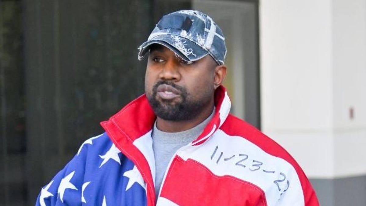 TheRoot's tweet image. Kanye West Can’t Help But Say More Stupid Sh*t dlvr.it/SdhVJS