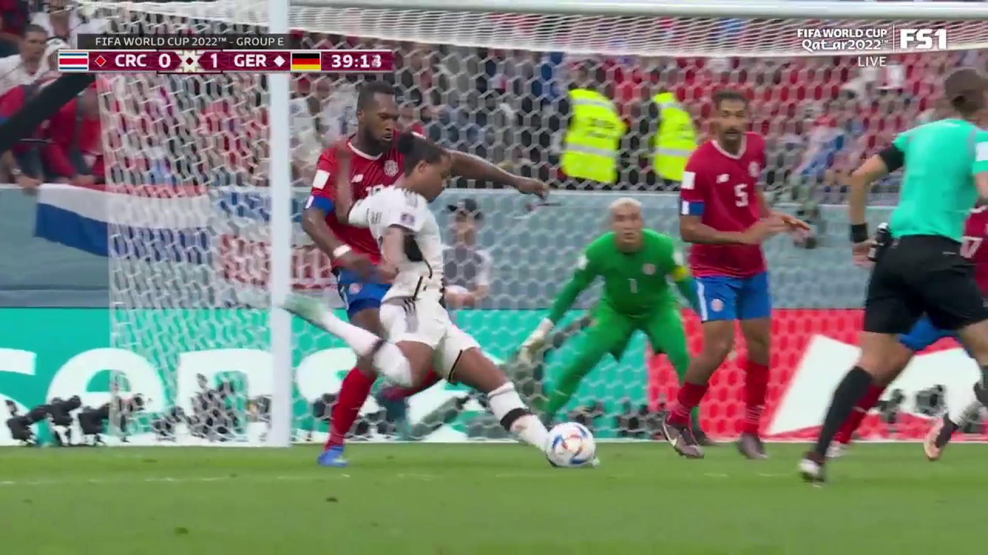 Gnabry almost had his second goal of the game 🤏”