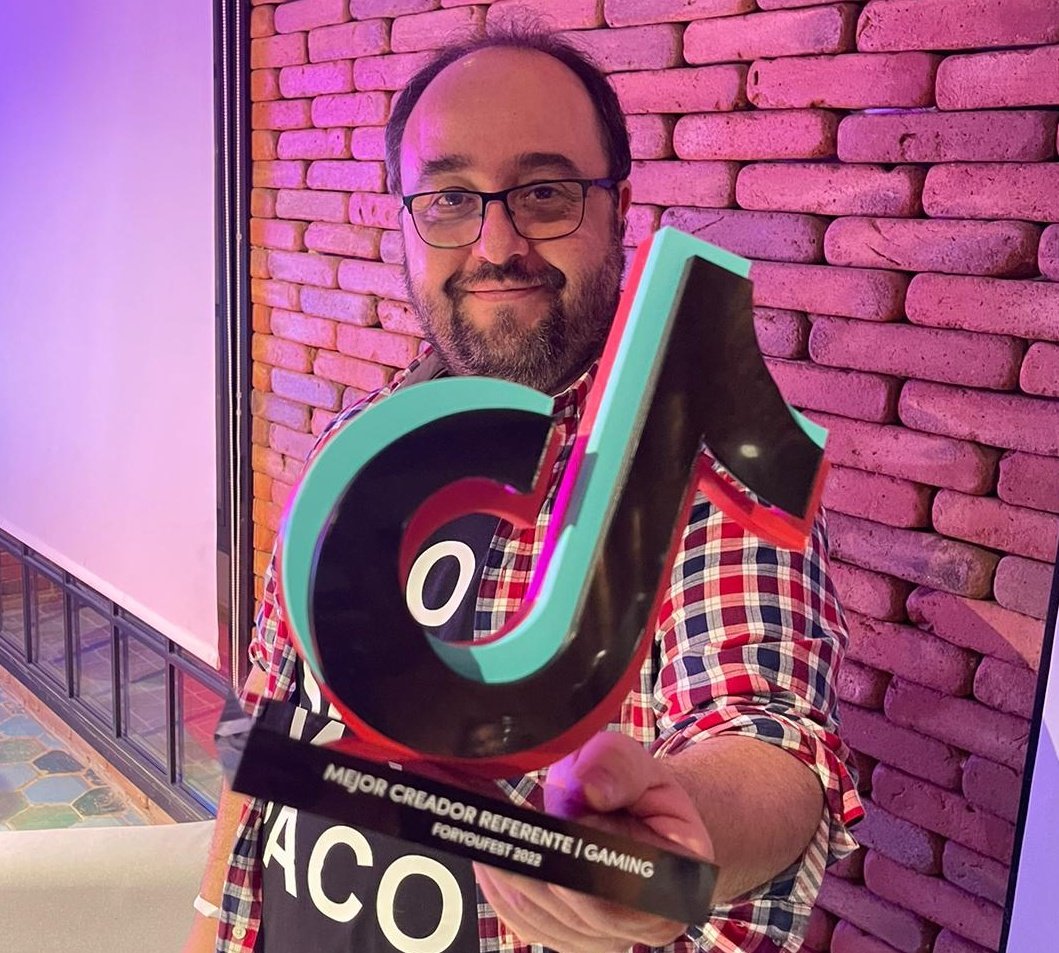 Hemos ganado. 
Premio foryoufest a creador de contenido gaming de este año!
Esto es gracias a vosotros, comunidad ❤️
