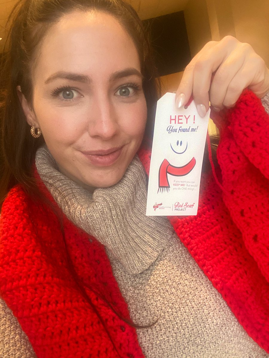 Supporting #WorldAIDSDay , <a href="/poslivngniagara/">PosLivingNiagara</a> and the #RedScarfNiagara Project today ❤️