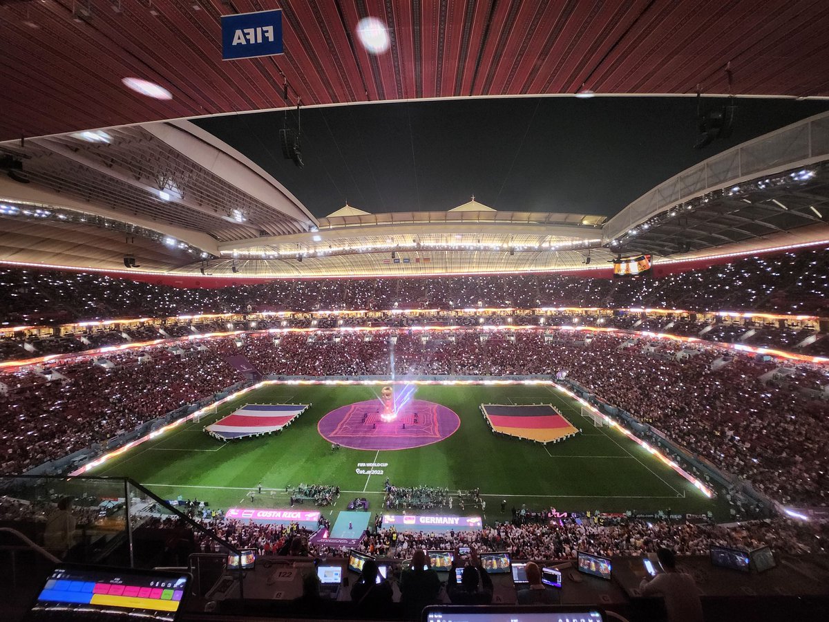 robotdr22's tweet image. 월드컵 최초로 여성 심판진이 경기를 맡았다👍 새로운 역사⚽️ 한국축구 #우연히만들어지는것은없다 #한국축구뿌리부터튼튼히