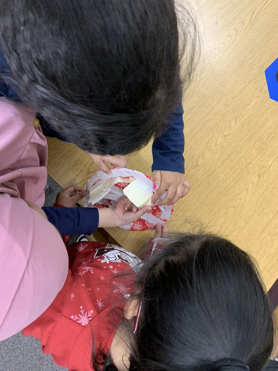 stepowyj's tweet photo. @mrs_hartland trying out their #turkeytrots!! π¦ #marblemaze #kidbuild @07003Fairview https://t.co/CPoUWziIW1