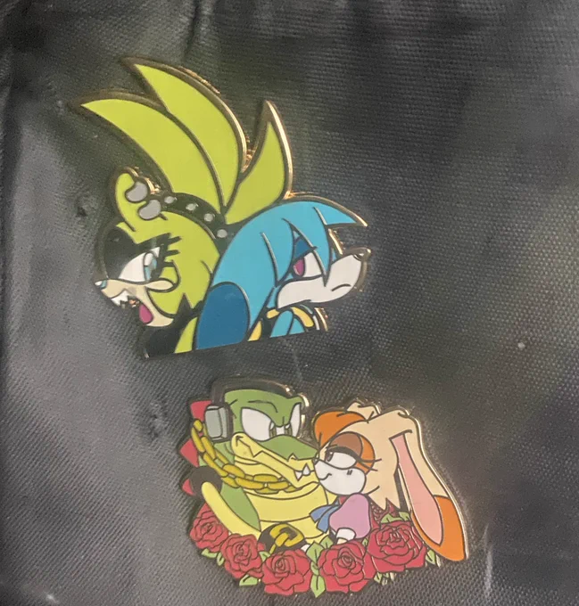 sonic ita bag update + new pin from ( !!) 