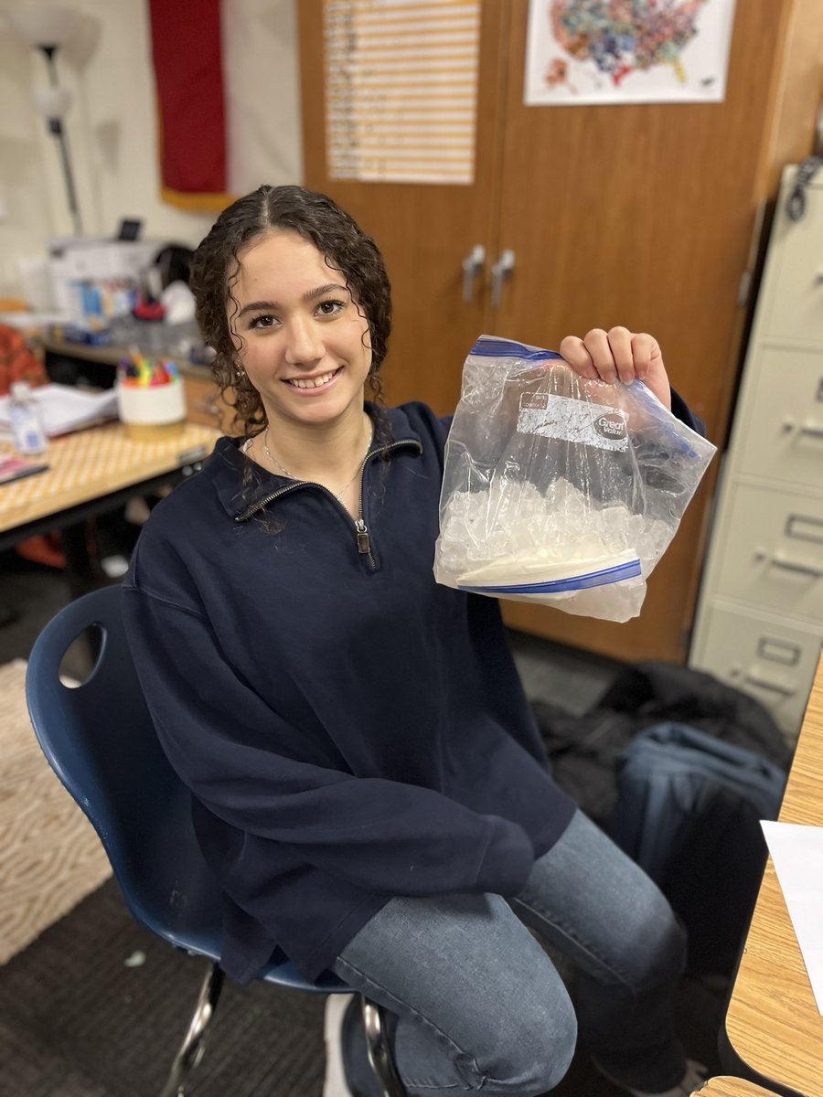 McKinneyTxFFA's tweet photo. PAFNR students made ice cream today! 🍨 They are learning about dairy products and how they are made. https://t.co/aVQ6lLMYc6