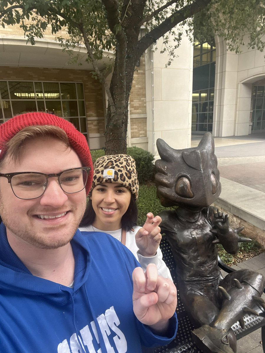 ColtsFanCole's tweet photo. Had to checkout TCU’s campus while staying in Fort Worth for the Colts game! Shoutout current Colt Horned Frogs @benbanogu and @Mpryor69! See you on Sunday #ForTheShoe https://t.co/8xXhhB26l2