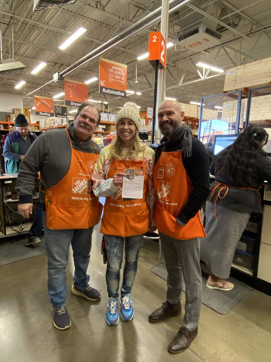 Congrats and thank you to Melinda Our PASA at 1978 Peoria Home Depot! Melinda is doing a wonderful job of taking care of our PRO customers. #HDPRO #PROXTra ⁦@LilyGSV⁩