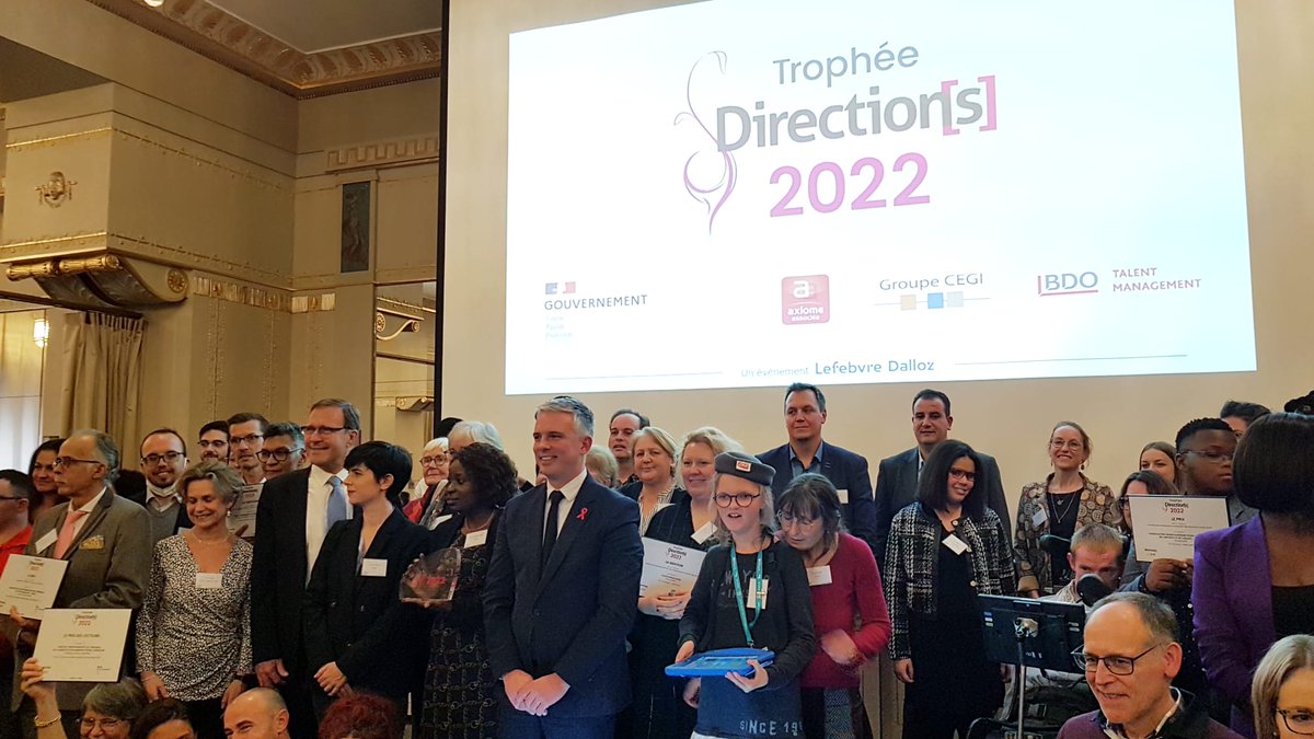 Bravo à tous les lauréats et merci au jury, aux participants, à nos partenaires pour cette belle cérémonie du #tropheedirections2022 ! Rendez-vous l'année prochaine pour une nouvelle édition et pour les 20 ans du magazine <a href="/Directions_fr/">Direction[s]</a>