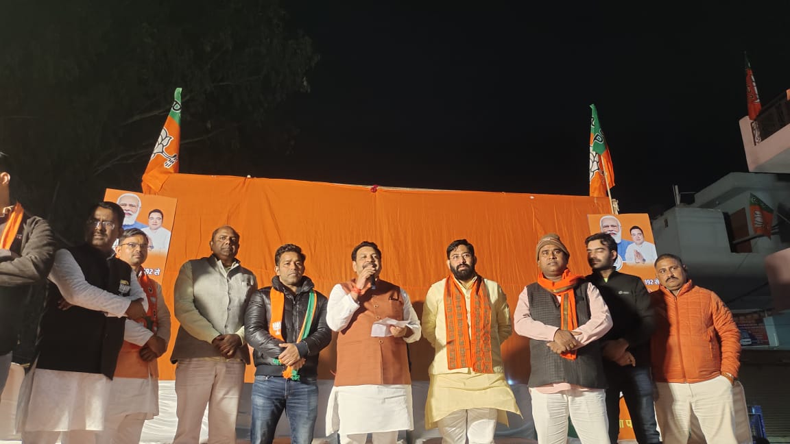 Lakshmirajbjp's tweet photo. त्रिलोकपुरी विधानसभा के वार्ड 192 में राज्य मंत्री अनूप प्रधान जी के साथ जनसभा को सम्बोधित किया।
#BJPINMCD https://t.co/uvp2ShZD0V