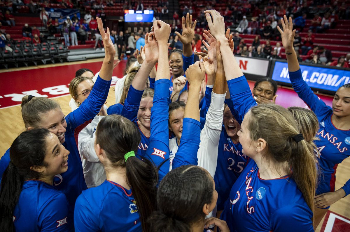 Join us in Lincoln tomorrow!🙌

A limited number of student tickets to cheer on the Jayhawks are still available for FREE to KU students, which includes a ride to and from the match. Fill out the form to secure your spot!🎟

🔗 bit.ly/3Uipzvl

#RockChalk | #KUVB