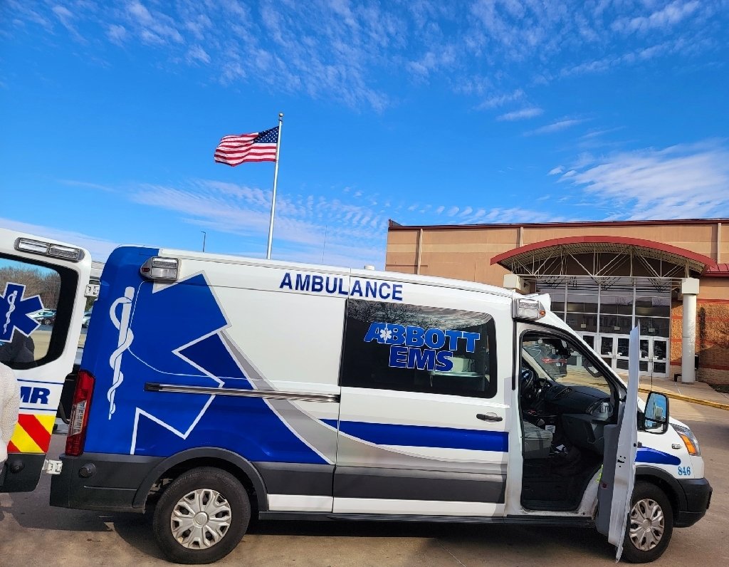 TriadHighSchool's tweet photo. Thanks so much to former 2015 Triad grad, Austin Hale and Stephanie Wright, both from Abbott EMS, for presenting to our CO-OP and Career Education students. Very interesting! 
Thank you for your service and dedication as a first responder! 🚑 https://t.co/3Lmcb829iL