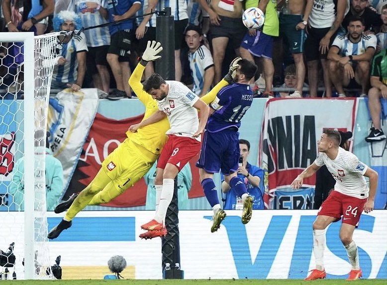 currently (well, permanently) killing it: <a href="/DanielleParhiz/">Danielle Parhizkaran</a>