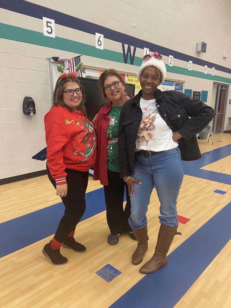 I fa-la-la-la- love my work Fam!#Wells12Days #CFISDSpirit #ExploreWells ⁦<a href="/CFISDWells/">Wells Elementary</a>⁩