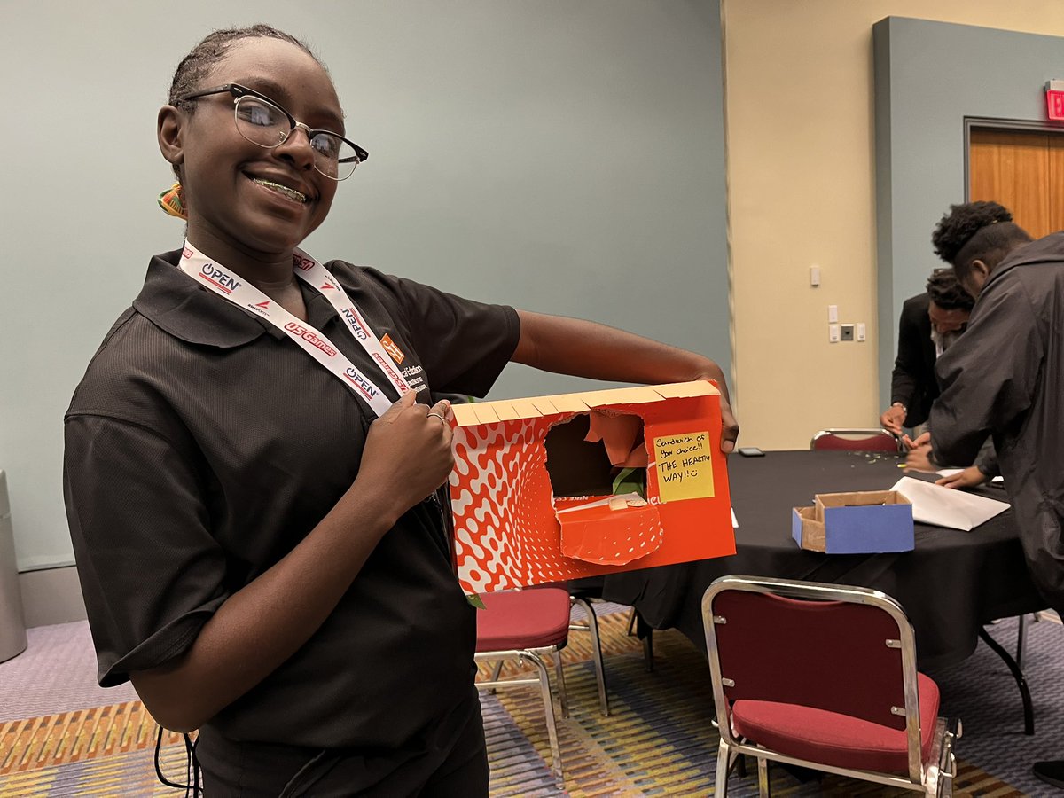 HWagnerHumblePE's tweet photo. Way to bring @HumbleISD’s belief in authentic learning via Healthy Choices Food Truck PBL to @TexAHPERD @evanshealth_TMS #sharingtheknowledge @HumbleISD_TMS @HumbleISD_CI #HumbleISD_TandL https://t.co/1JzcexhJRs