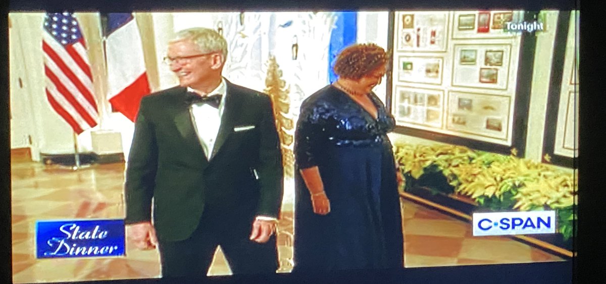 Opinion8dKellie's tweet photo. Tim Cook at Joe’s dinner tonight.
Right after he stops Chinese protesters from using Apple air drop. Must be rewarding to have so much control over foreign citizens one minute and dinner with the President the next.
#PrivilegedLife https://t.co/93V5TvgqJF
