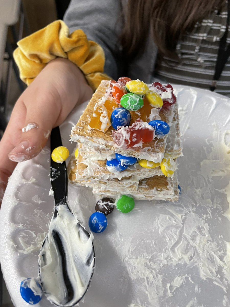 We had a fun class, making gingerbread houses.