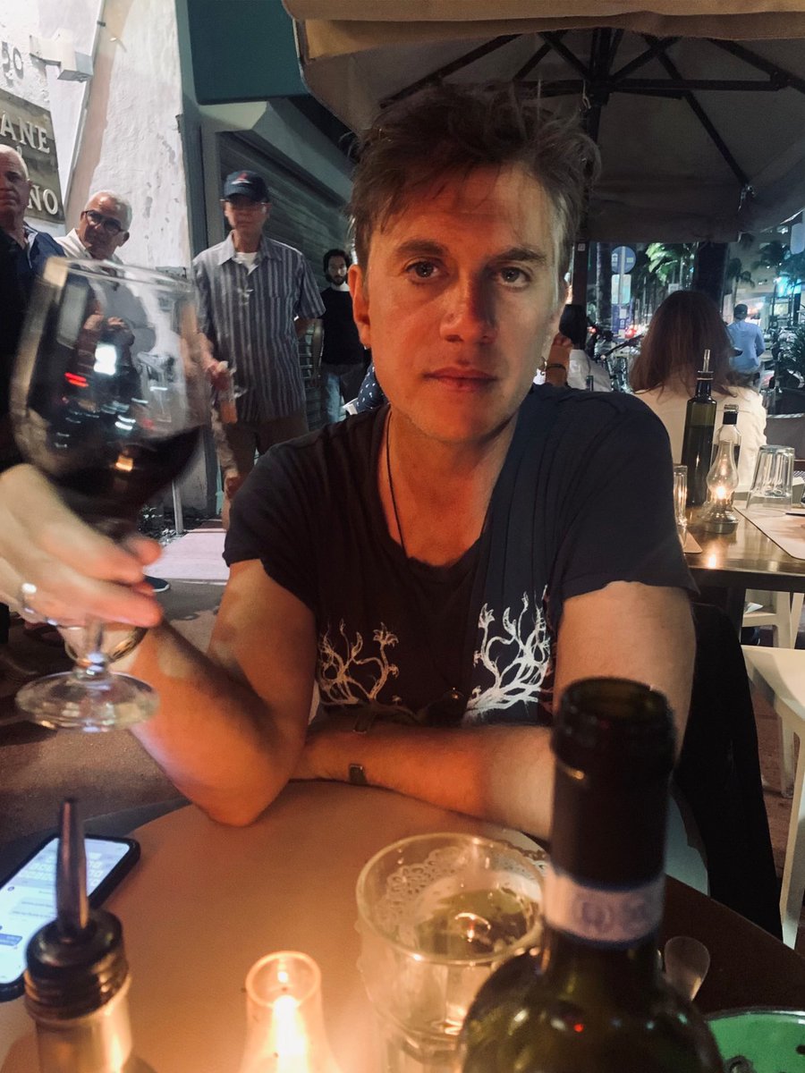 Tony Parisi tweet media