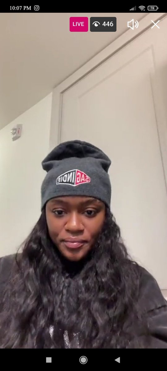 paula_joice15's tweet photo. Look who I caught doing Live this girl is too wonderful my heart beats faster when I see you there is no greater love than liking this girl ❤️🌷❤️🌷❤️🌷❤️🌷❤️🌷❤️🌷❤️ https://t.co/nER79sz2J7