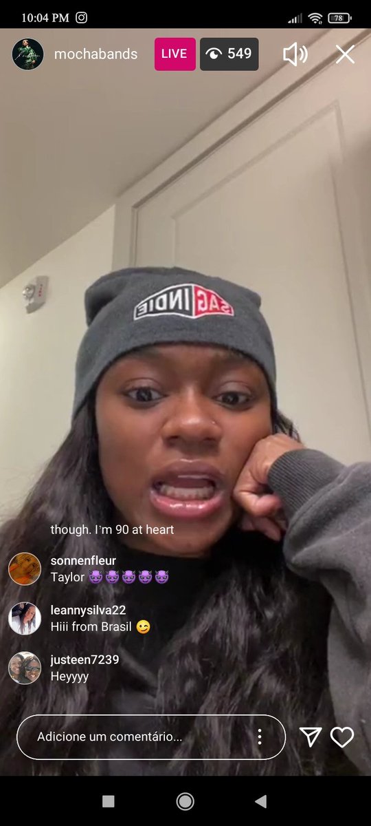 paula_joice15's tweet photo. Look who I caught doing Live this girl is too wonderful my heart beats faster when I see you there is no greater love than liking this girl ❤️🌷❤️🌷❤️🌷❤️🌷❤️🌷❤️🌷❤️ https://t.co/nER79sz2J7