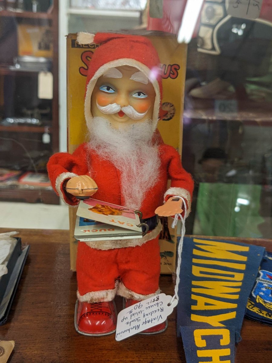 kaitsu22's tweet photo. @AlaneAdamsBooks How about this one to 'help out' around the twitterverse. We spotted him lurking around the cast iron in an antique shop. (and his equally creepy cousin in the next booth over) https://t.co/5XEcnw0QNX