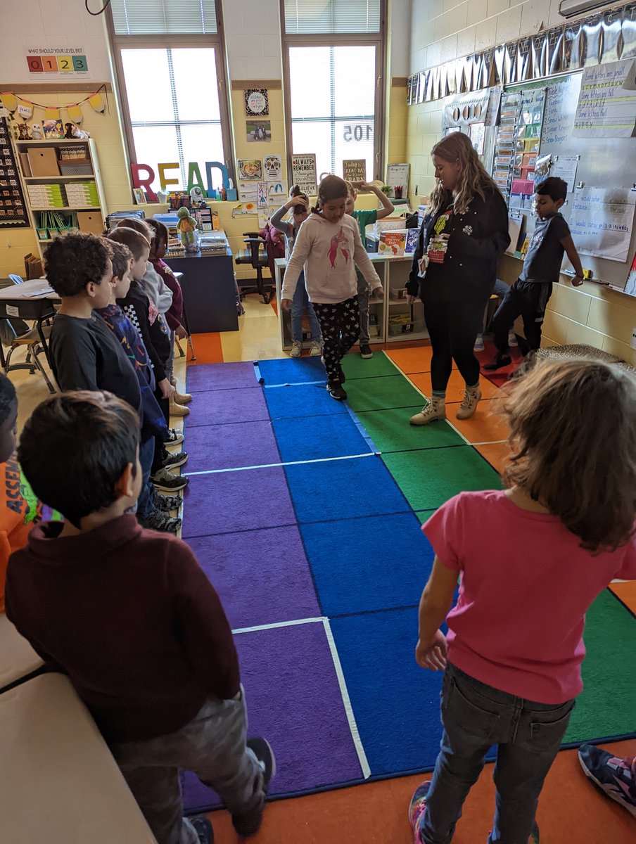 lalehnhoff's tweet photo. Which path across the rug is the longest? These Linden Learners were analyzing the 2 paths &amp; putting their new measuring skills into action. 
#OneLinden https://t.co/4hoXHg5vyD