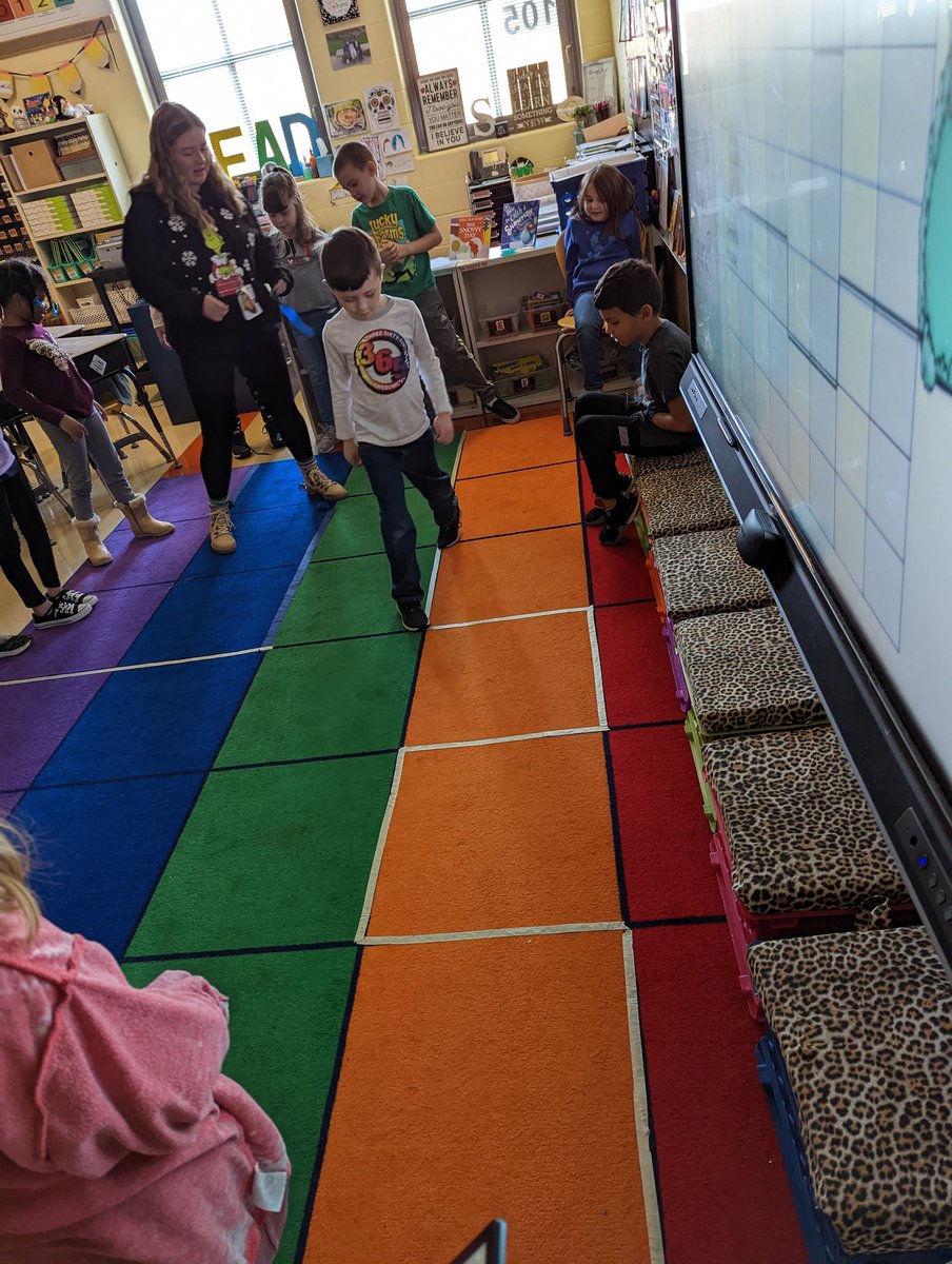 lalehnhoff's tweet photo. Which path across the rug is the longest? These Linden Learners were analyzing the 2 paths &amp; putting their new measuring skills into action. 
#OneLinden https://t.co/4hoXHg5vyD