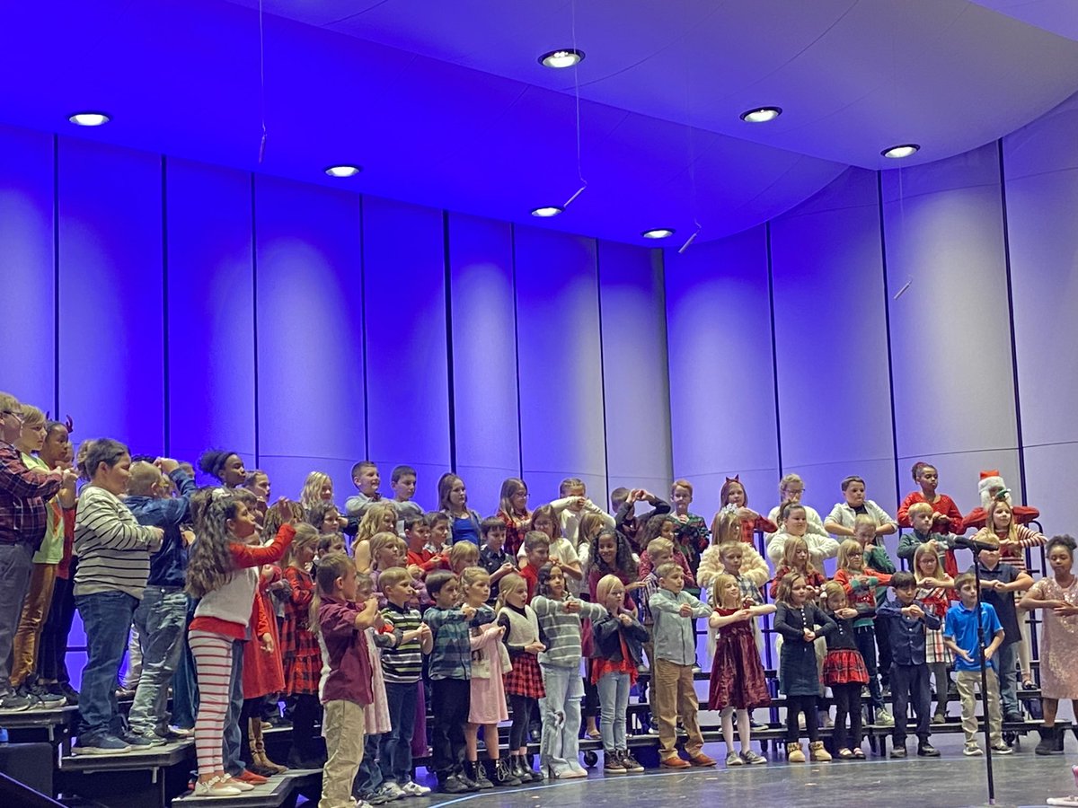 Our 3rd Grade did a great job performing “My Marvelous Magical Sleigh” tonight! Mrs. Walker does a nice job of getting all of our students involved in the show!