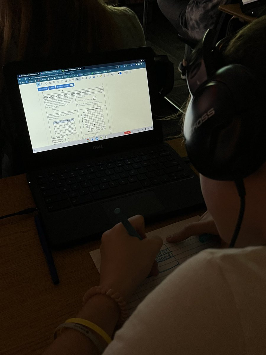 williamsmath7's tweet photo. Finally made my first #teachermade activity! Not only was it perfect for practicing the new type of STAAR questions, but it was also amazing hearing the conversations the students were having! 
@CiaHallsville @HallsvilleJH #hisdexcels #teachertwitter #middlemath https://t.co/SRrBDWevOM