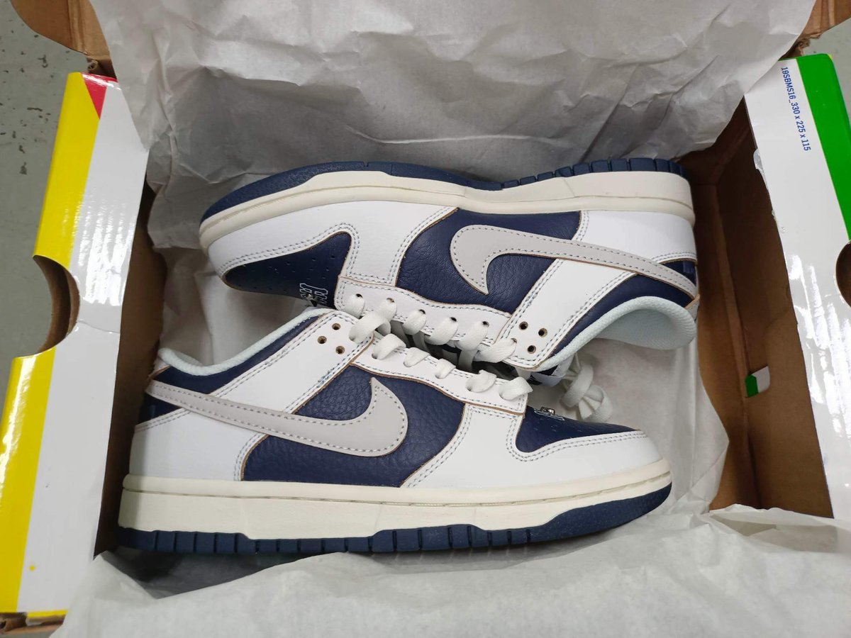Kimtae226's tweet photo. ส่งต่อรองเท้า Nike SB Dunk Low 

Size. 38 eu 22 cm
ราคา 3900 บาท ส่งฟรีค่ะ 

ซื้อมาแล้วใส่ไม่ได้ ทักมาสอบถามเพิ่มเติมได้ค่ะ 

#รองเท้าnike #ส่งต่อรองเท้า #NIKEDunklow #nikethailand #ส่งต่อnike #ส่งต่อรองเท้าnike #ส่งต่อรองเท้ามือสอง https://t.co/IO5YdcXbj5