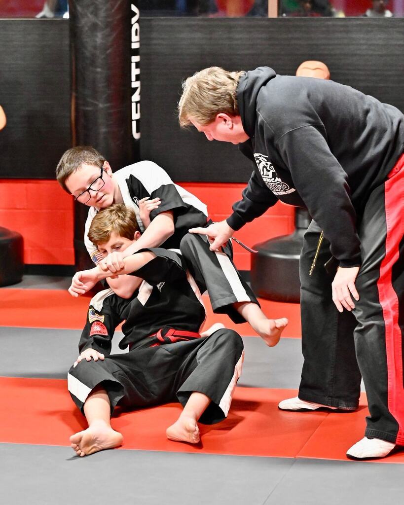 Rear naked choking each other again and again…
.
.
#mma #hapkido #martialarts 
#nikon #nikonz6 
#digitalisnotdead #restorefromdigital instagr.am/p/ClpXwE0p2fK/