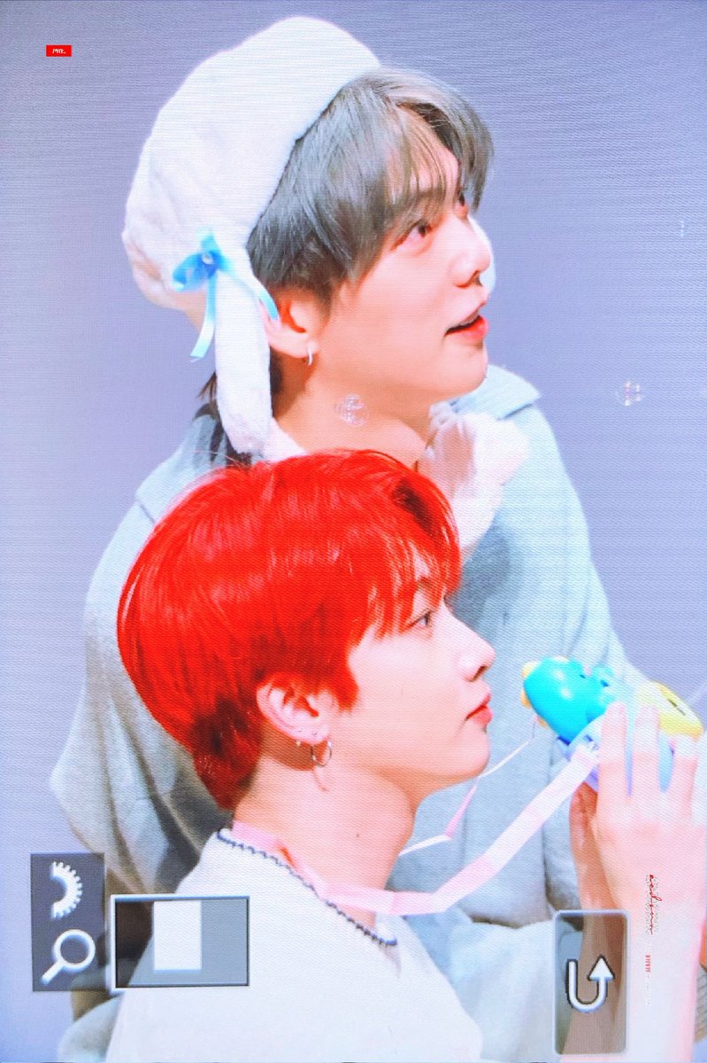 CHAN0916com's tweet photo. 📸::221201  @by_verivery 

특효담당 구팔즈

#민찬 #홍민찬 #MINCHAN #베리베리 #VERIVERY #VRVR #REDSUN #레드썬 https://t.co/lBRy1ujPe4