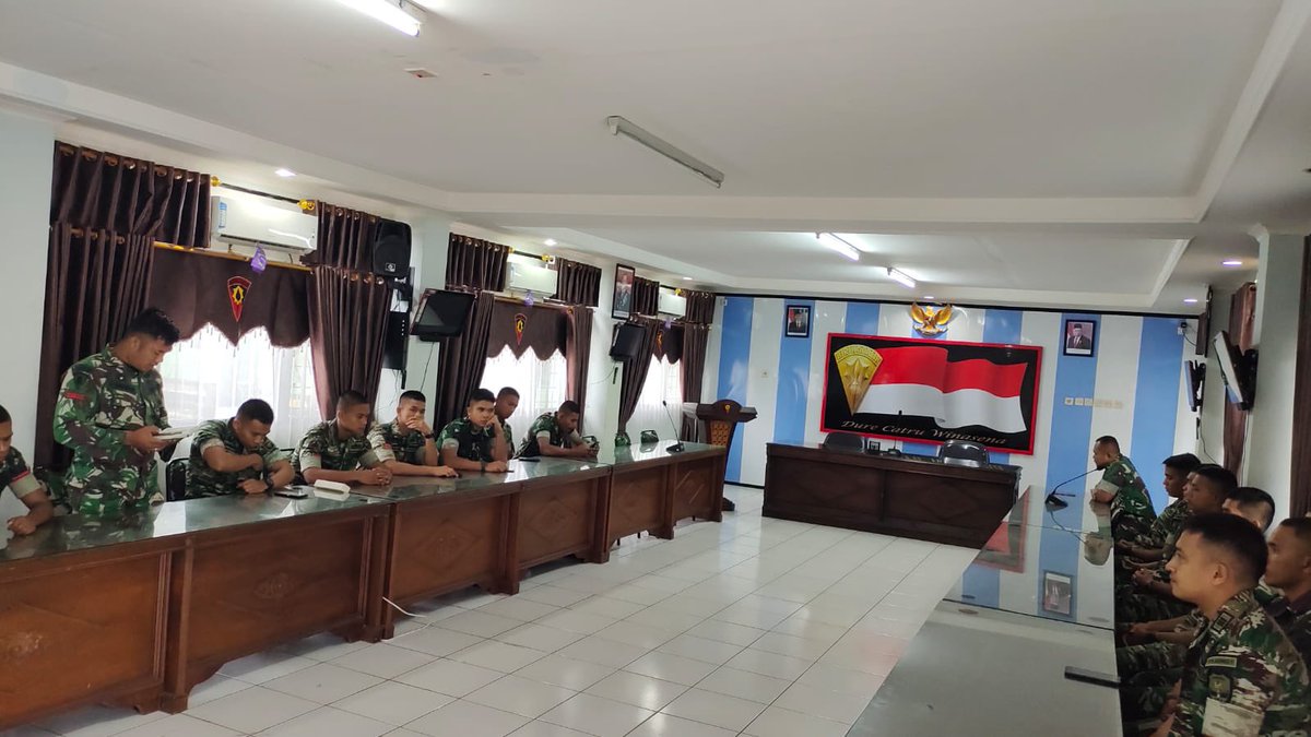 Yonarmed_7's tweet photo. Dalam rangka memperingati HUT ke-77 Armed TNI AD, Yonarmed 7/105 GS Briringgalih, menggelar kegiatan Doa Bersama diikuti seluruh Prajurit dan Persit KCK Cabang XVI Yonarmed 7 PD Jaya yang beragama Islam di Masjid Jami' An-Nur Yonarmed 7/105 GS Briringgalih. Bekasi (02/12/2022). https://t.co/ZrvWnEOzVi