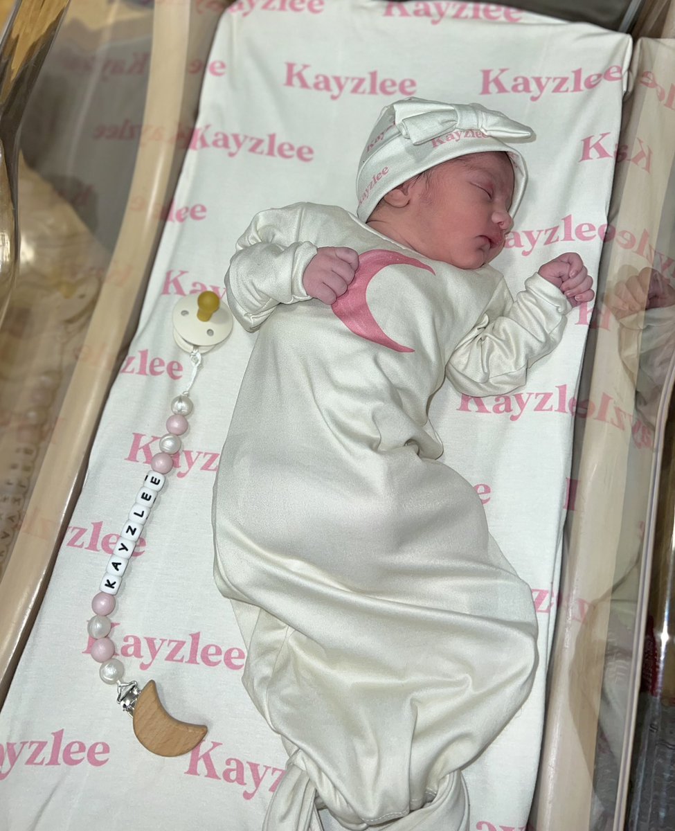 Kese0927's tweet photo. 11/29/22 ❤️ Another reason to Love, Protect &amp; Provide. Welcome to the world Kayzlee Moon Lomax 😍 https://t.co/dzybuIGM0T