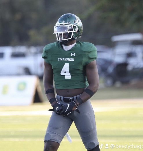 THE 𝐕ILLIAN tweet media